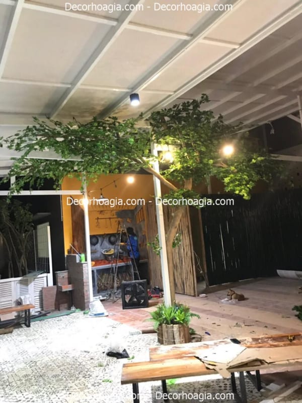 cây phong lá xanh giả trang trí