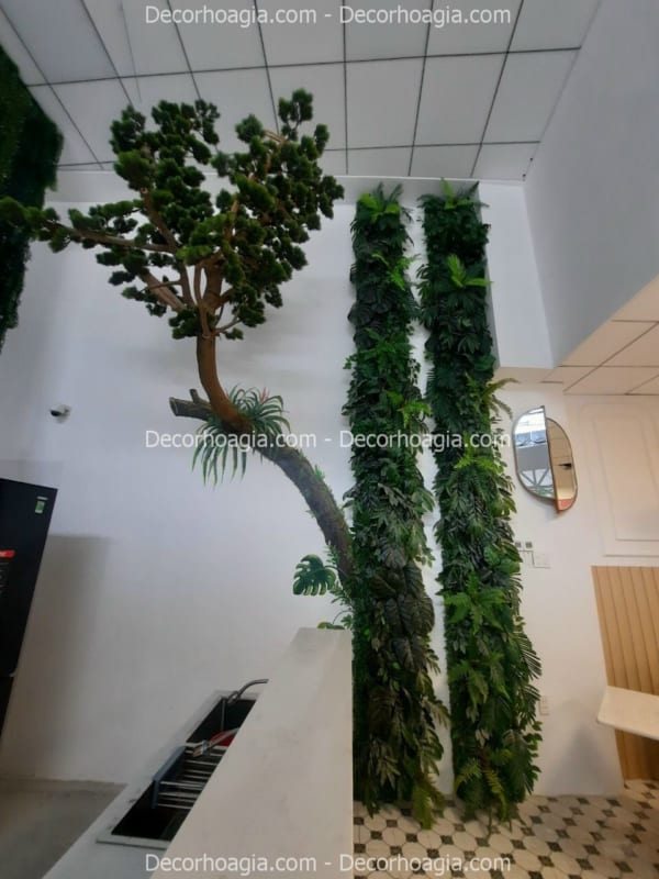 decor cây tùng giả