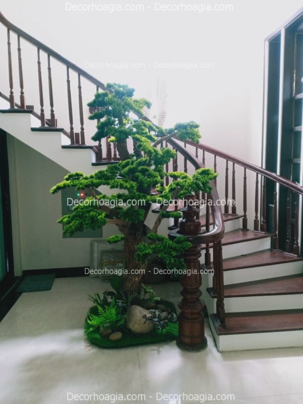 cây tùng giả decor