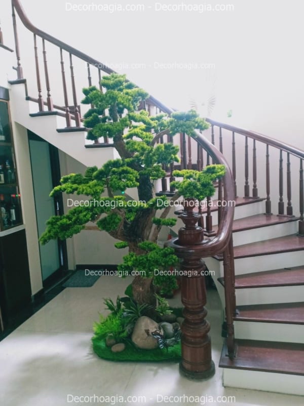 cây tùng giả decor