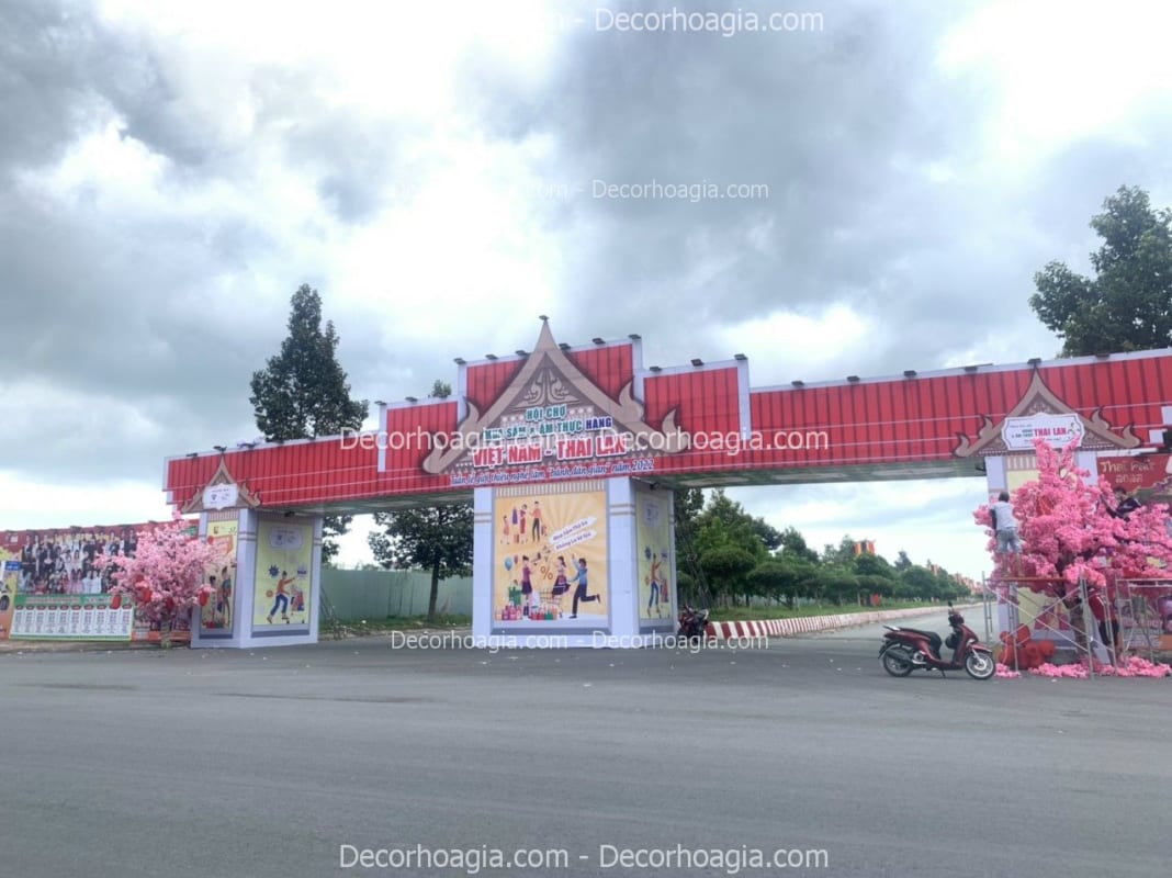 cây hoa anh đào giả quận 1