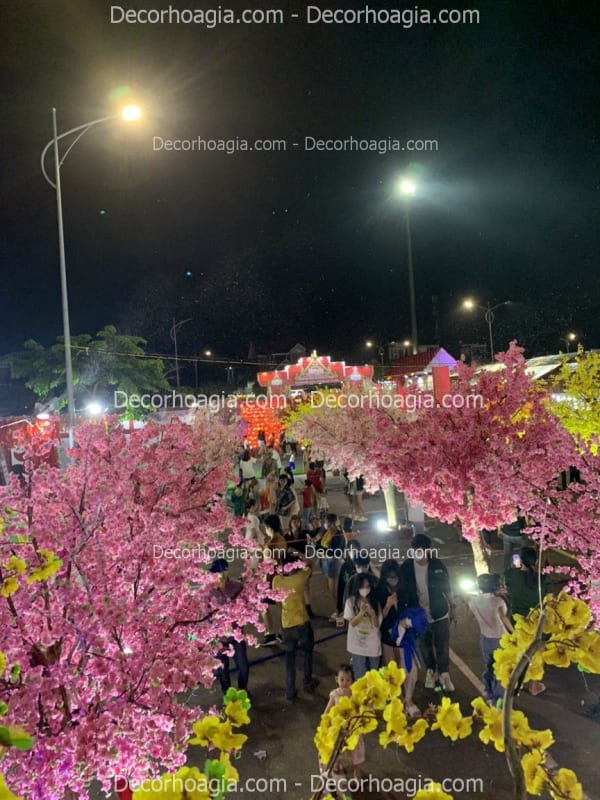 Cây hoa anh đào giả