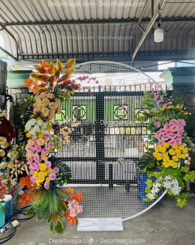 Cổng hoa giả HCM