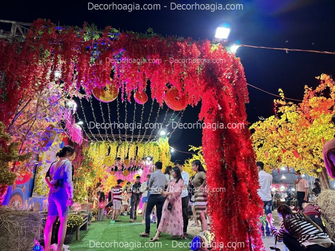 Thi công cây giả sự kiện